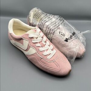 Steve Madden Women's Abbi Running Sneakers